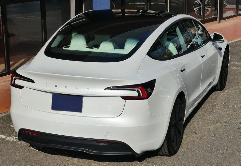Tesla Model 3 White