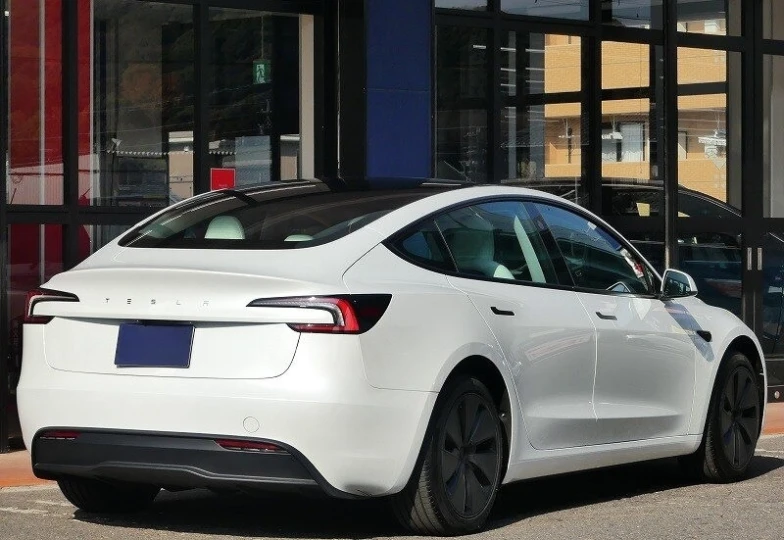 Tesla Model 3 White