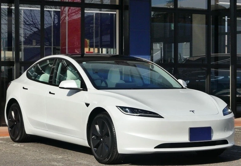 Tesla Model 3 White