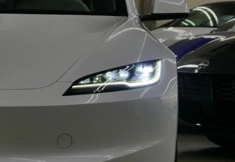 Tesla Model 3 White