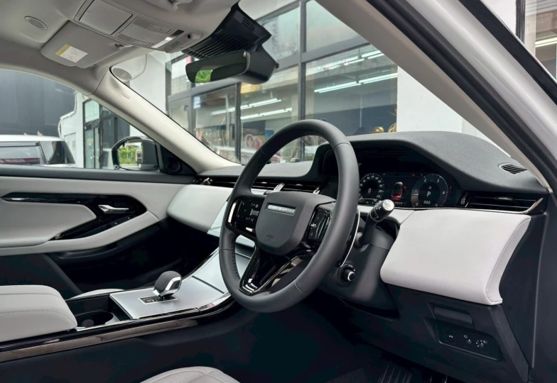 Land Rover Range rover evoque White