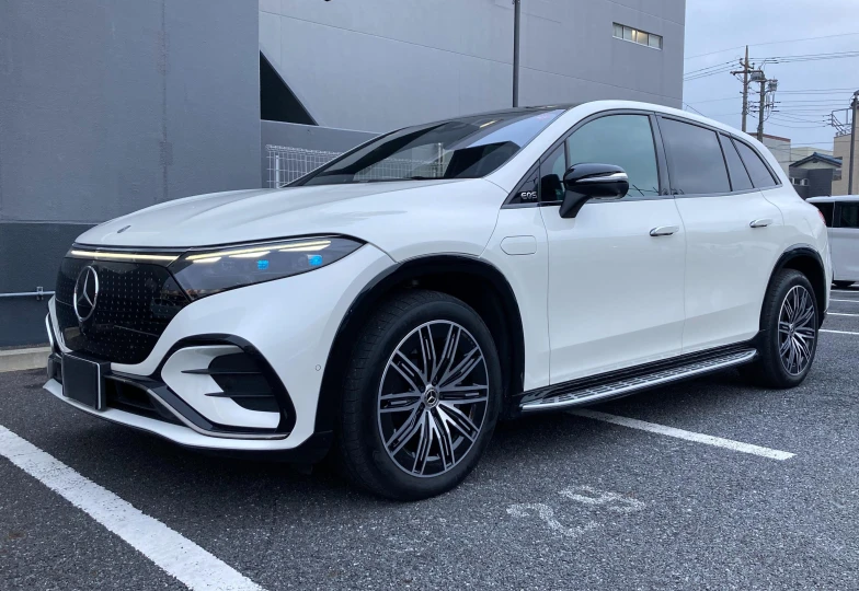 Mercedes EQS White