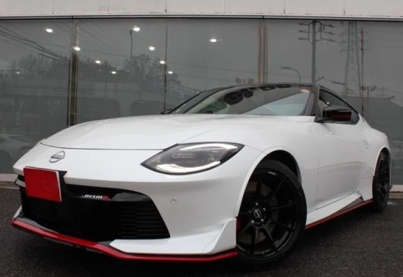 Nissan Fairlady z Белый