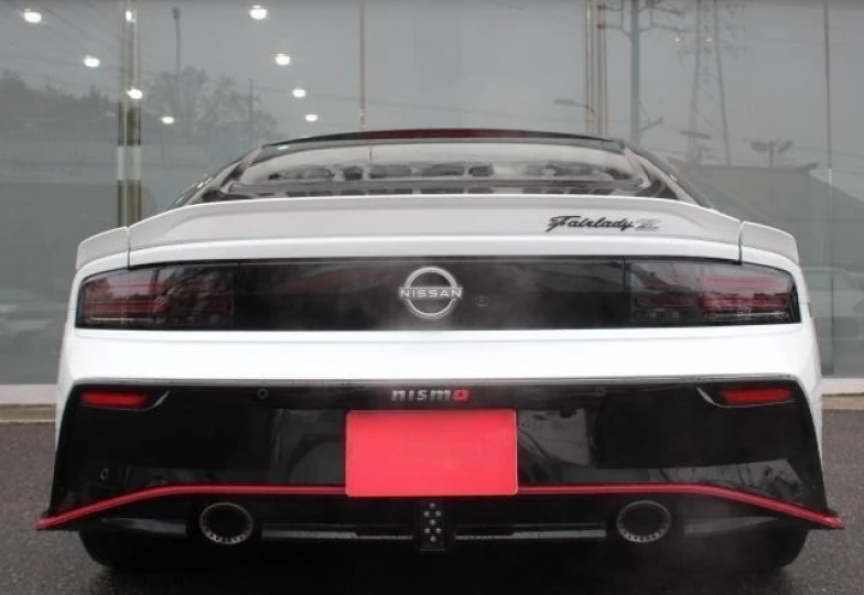 Nissan Fairlady z Белый