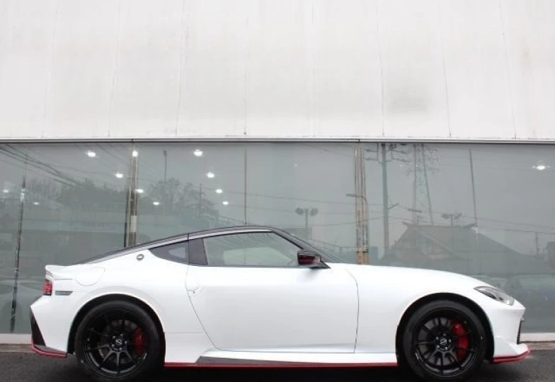 Nissan Fairlady z Белый