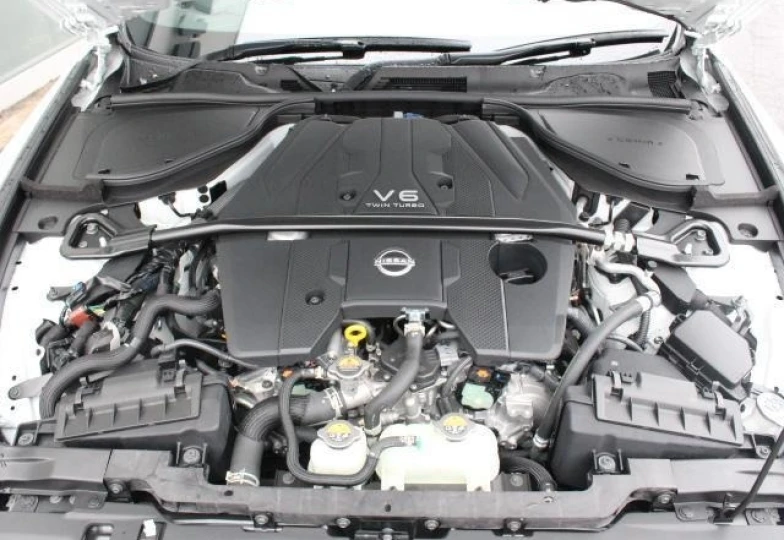 Nissan Fairlady z Белый