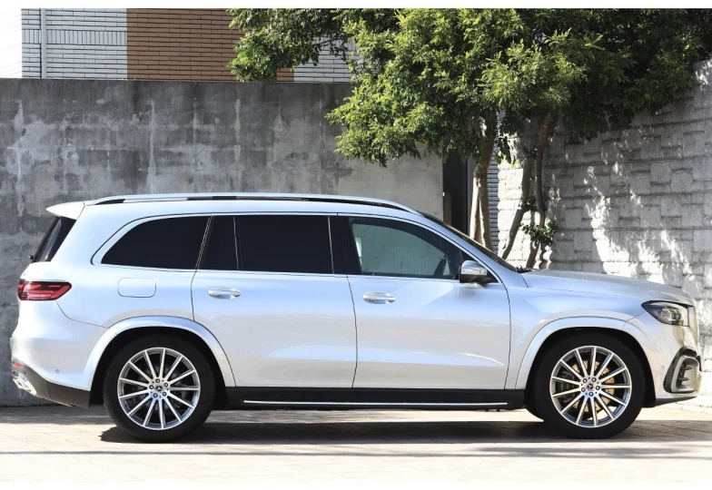 Mercedes GLS-class Grey