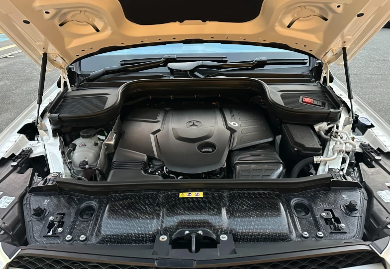 Mercedes GLS-class White