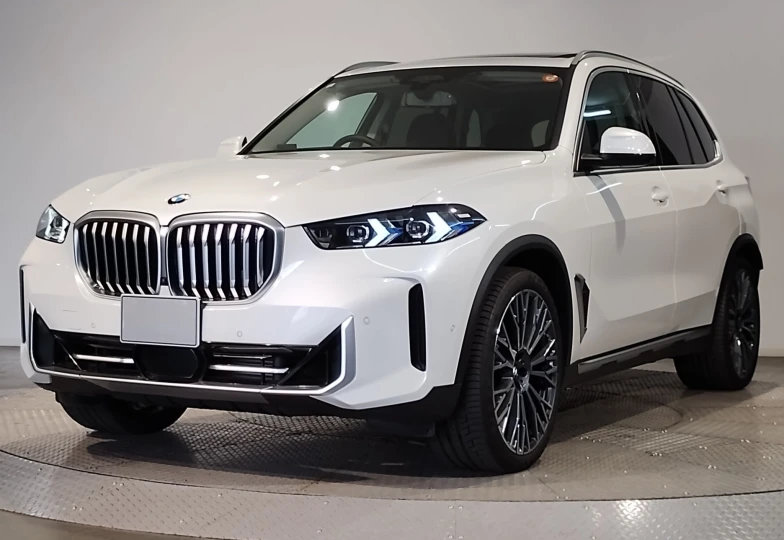 BMW X5 White