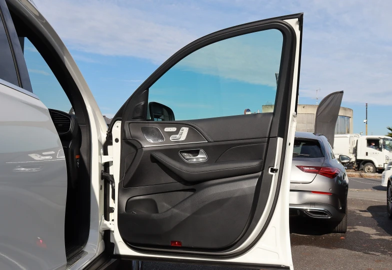 Mercedes GLE-class White