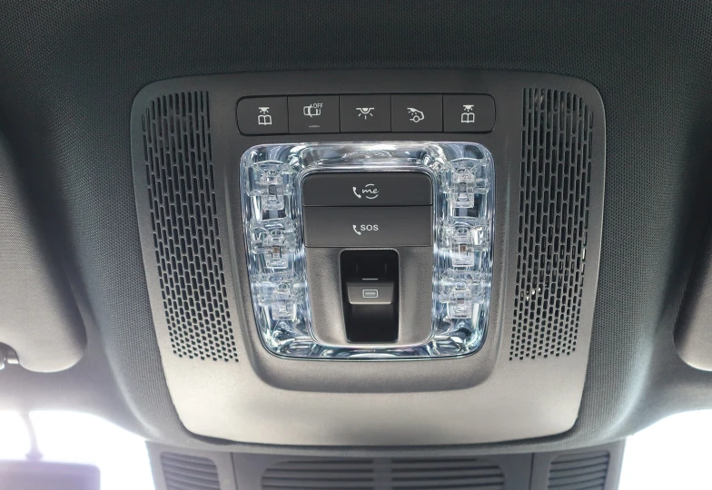 Mercedes GLE-class White