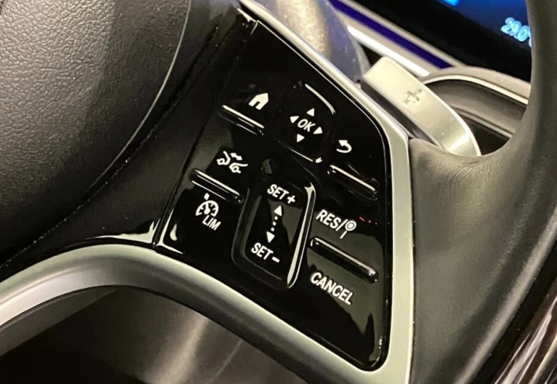 Mercedes GLS-class White