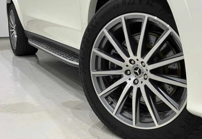 Mercedes GLS-class White