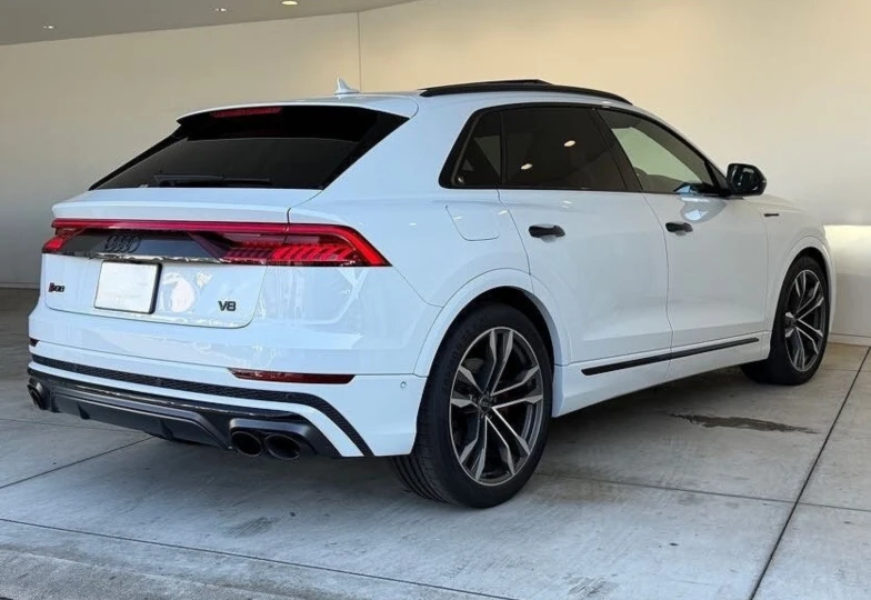 Audi SQ8 Белый