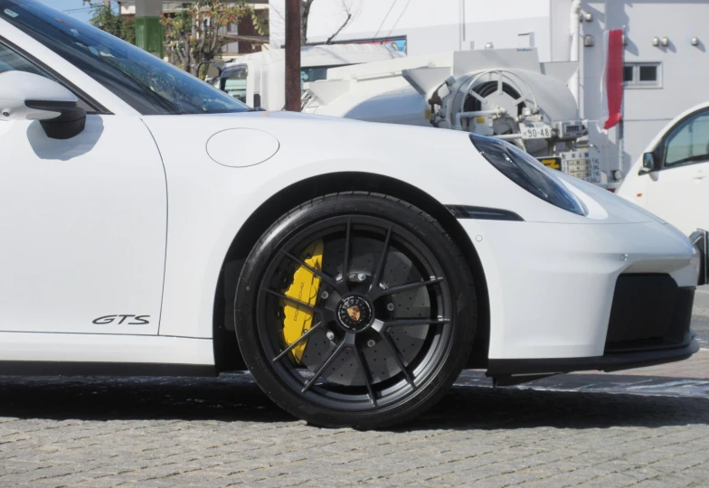 Porsche 911 White