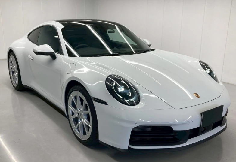 Porsche 911 White