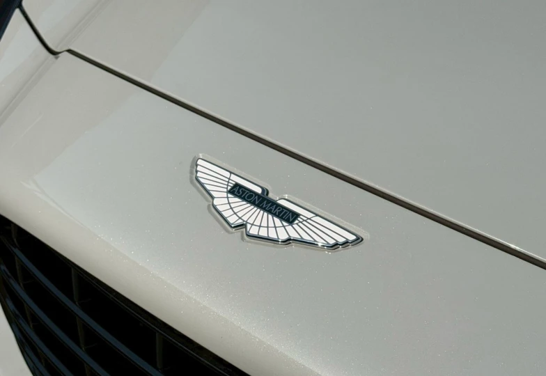 Aston Martin DBX White