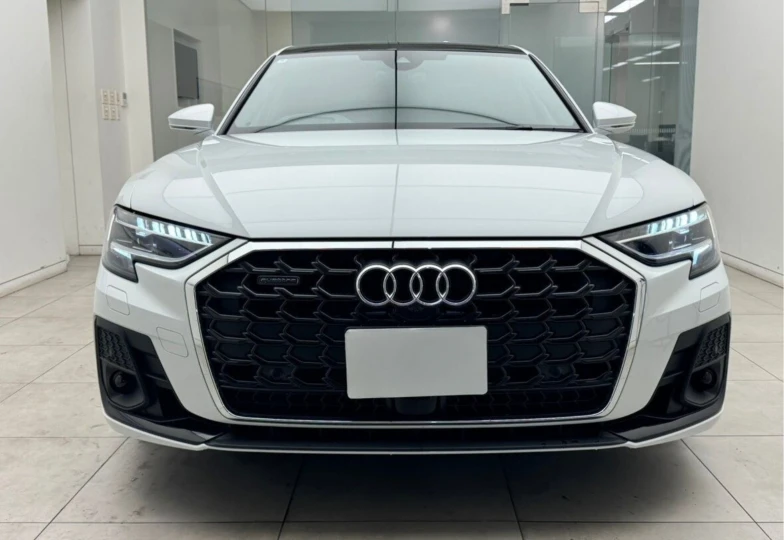 Audi A8 White