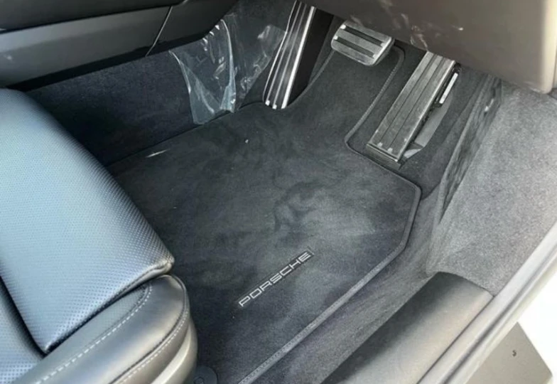 Porsche 911 Белый