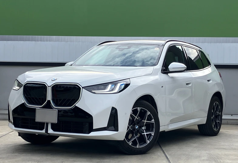 BMW X3 White