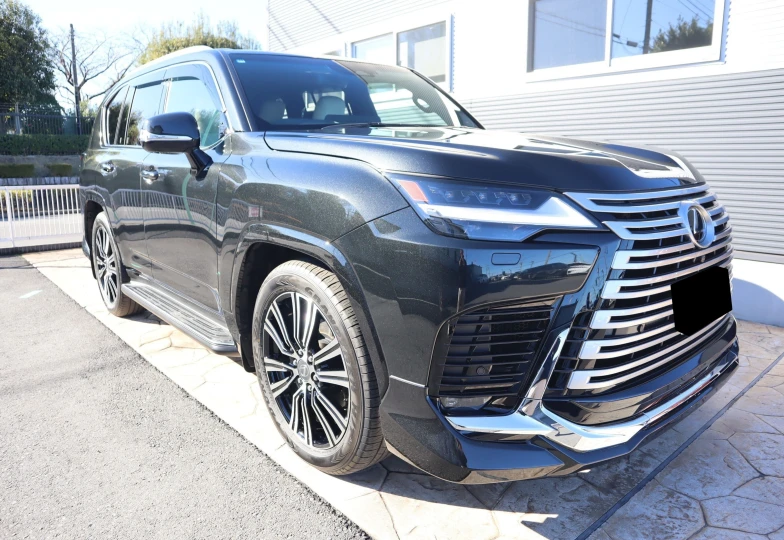 Lexus LX Black