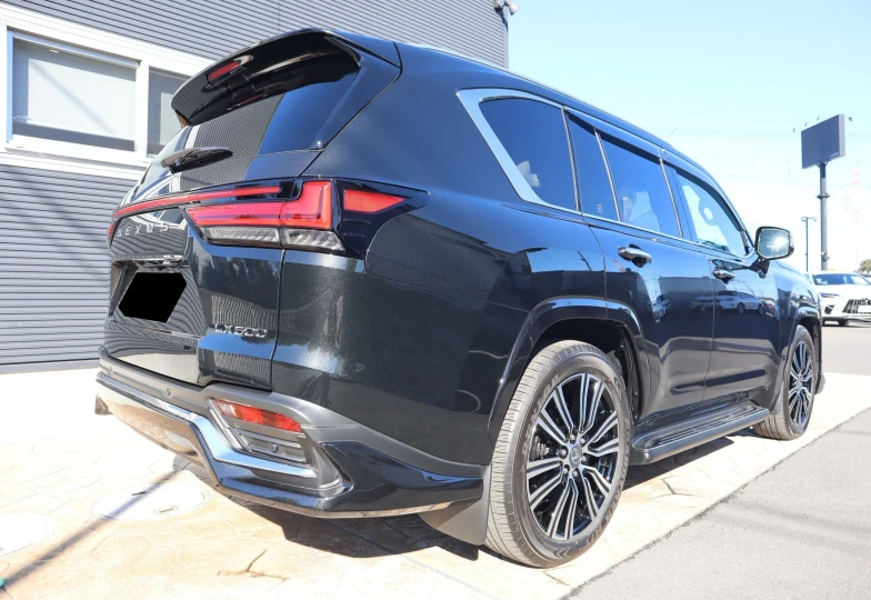 Lexus LX Black