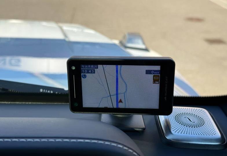 Mercedes G-class White