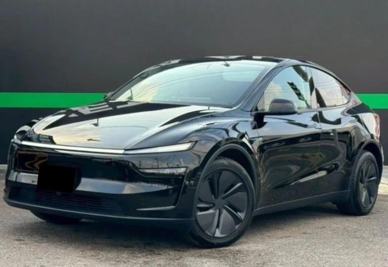 Tesla Model Y Black