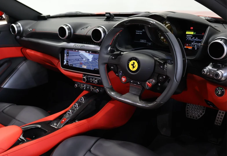 Ferrari Portofino Красный