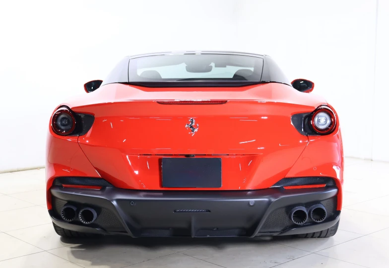 Ferrari Portofino Красный