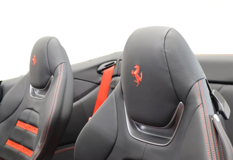 Ferrari Portofino Красный