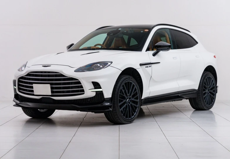 Aston Martin DBX White