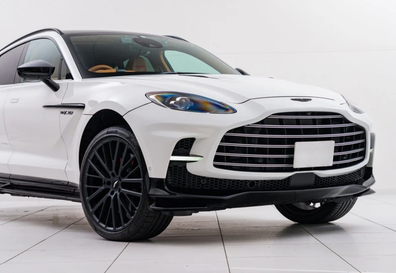Aston Martin DBX White
