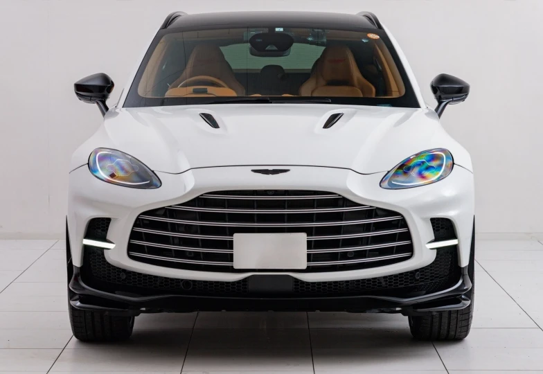 Aston Martin DBX White