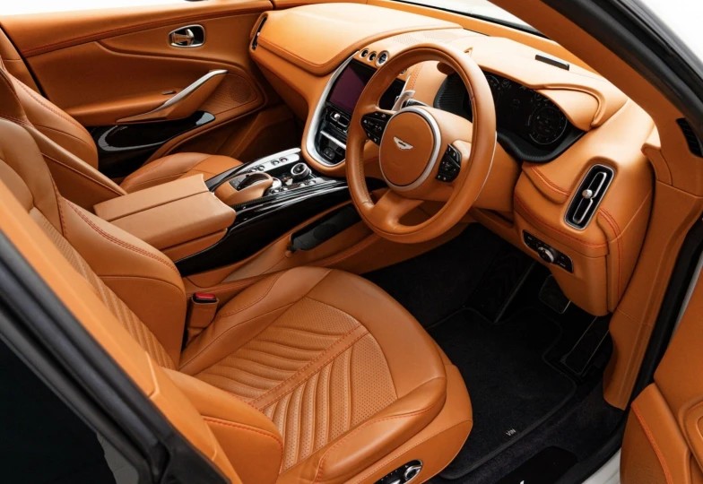 Aston Martin DBX White