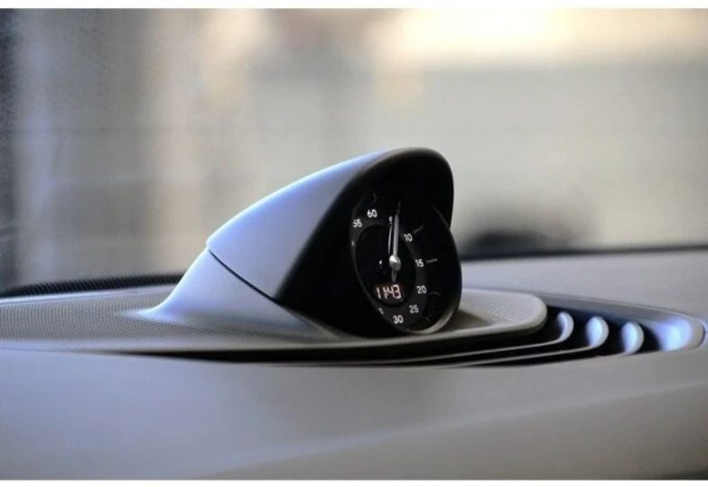 Porsche Taycan White