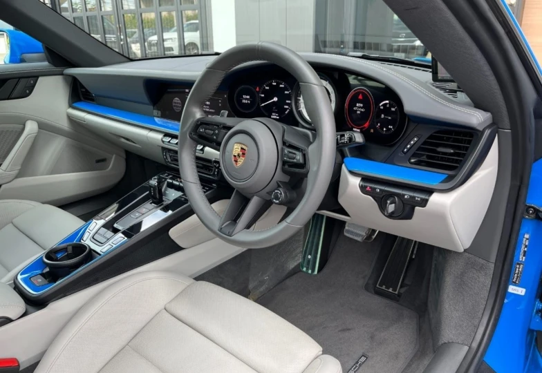 Porsche 911 Blue