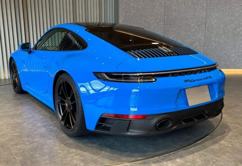 Porsche 911 Blue