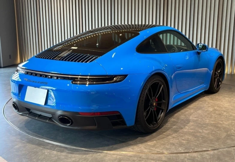 Porsche 911 Blue