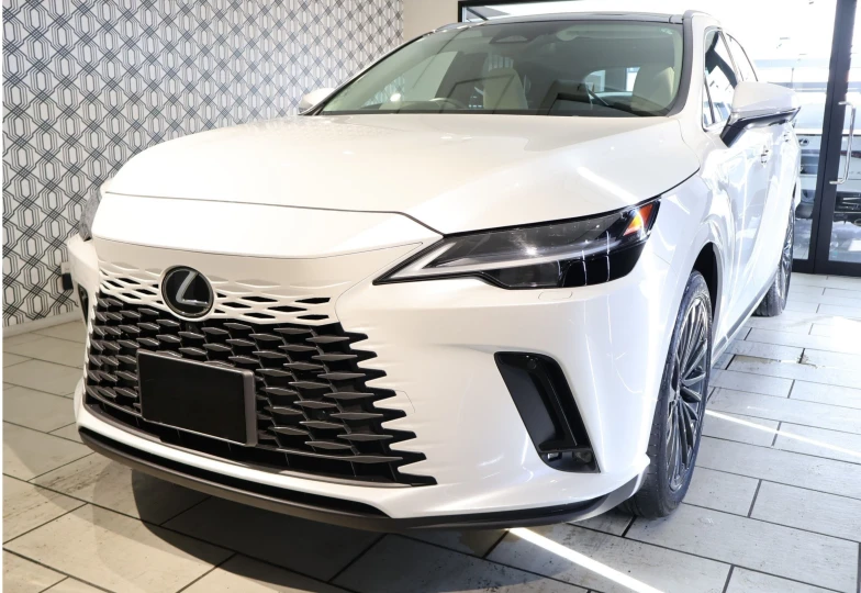 Lexus RX Белый
