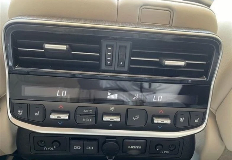 Toyota Land Cruiser White