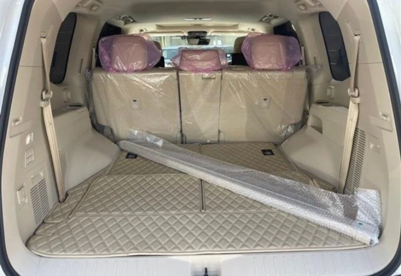 Toyota Land Cruiser White