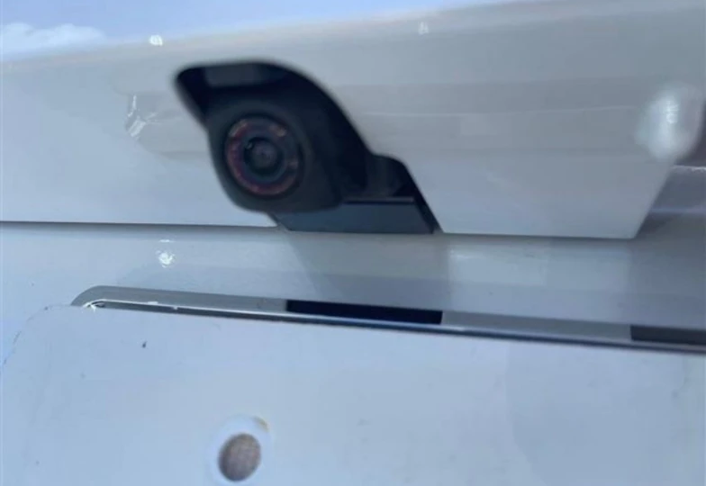 Toyota Land Cruiser White