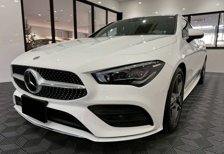 Mercedes CLA-class White