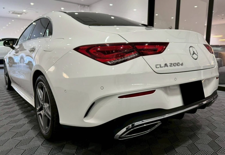 Mercedes CLA-class White