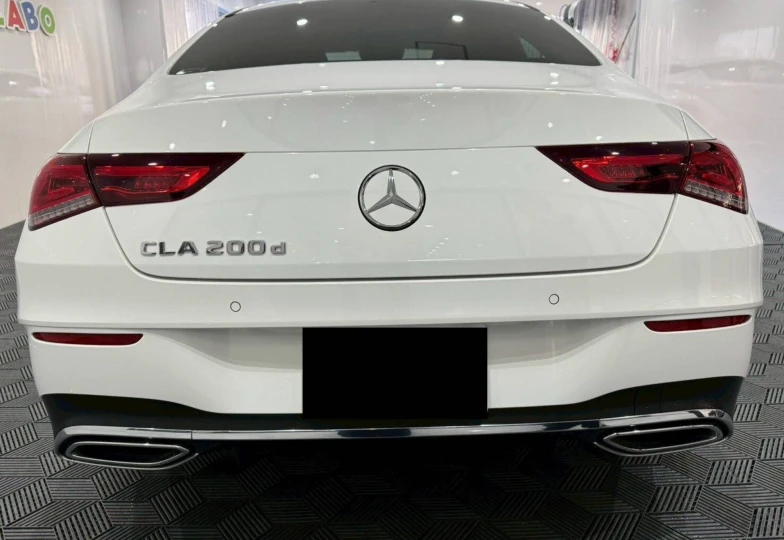 Mercedes CLA-class White