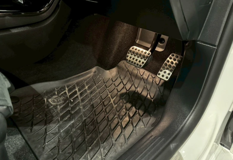 Mercedes CLA-class White