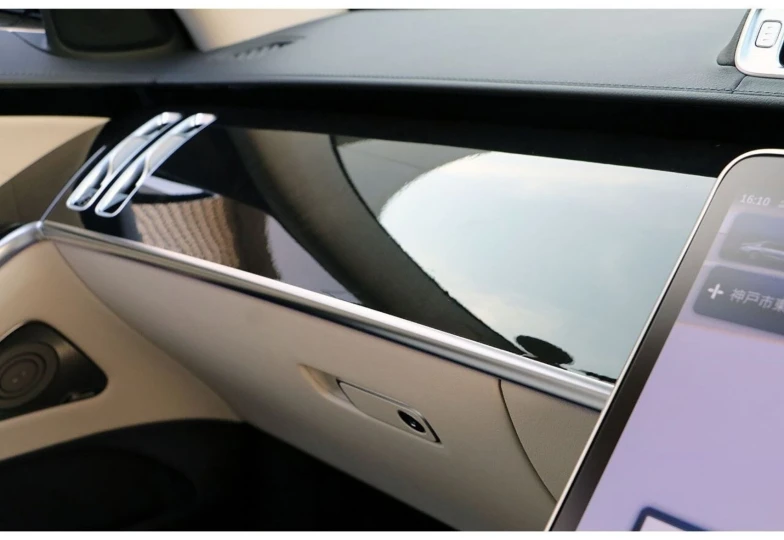 Mercedes S-class White