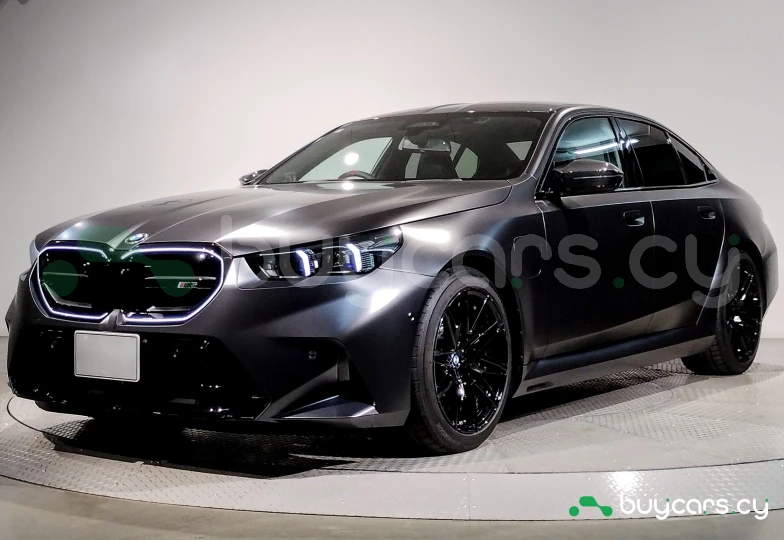 BMW M5 Черный