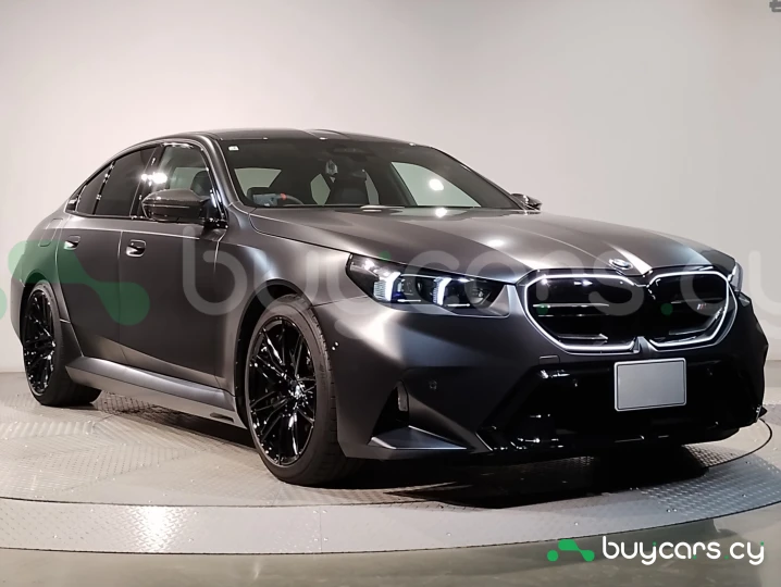 BMW M5 Черный
